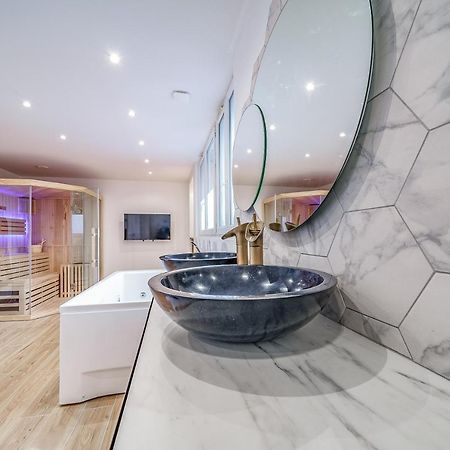 L'Evasion - Sauna Jacuzzi Cinema Tours Exterior photo